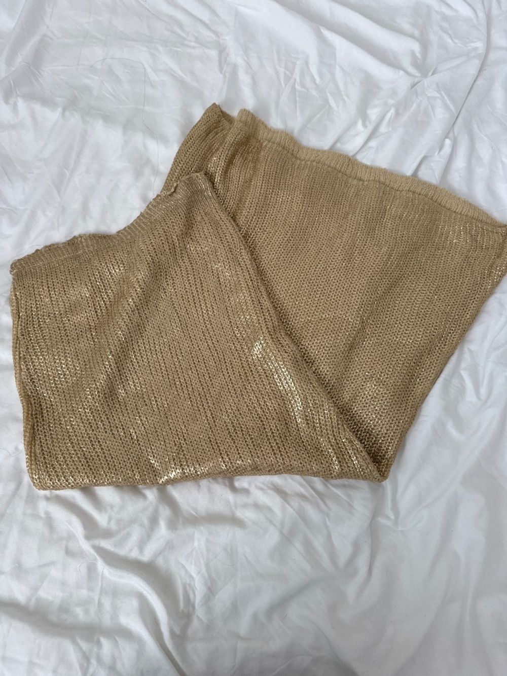 gold maxi dress  size medium   details: -NWOT -elastic wasitband  -shimmer knit